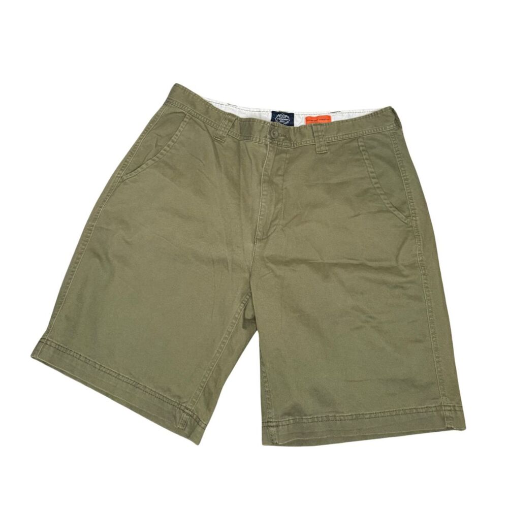 St John’s Bay Mens size 36 Shorts Solid Green Chino Zip Closure